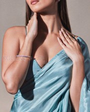 Beautiful Tara Sutaria in a Royal Blue Saree Photos 01