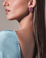 Beautiful Tara Sutaria in a Royal Blue Saree Photos 04