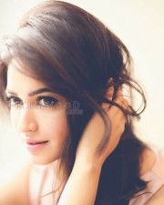 Beautiful Tollywood Actress Kriti Kharbanda Photos