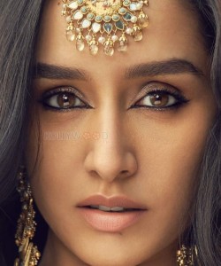 Beautiful and Cute Shraddha Kapoor Pictures 01