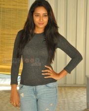 Bhanu At Iddari Madhya Movie Press Meet Photos