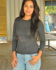 Bhanu At Iddari Madhya  Movie Press Meet Photos