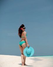 Black Rose Heroine Urvashi Rautela Sexy Photos 33