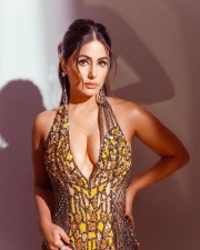 Bold Hina Khan in a Glittery Dress Photoshoot Pictures 02