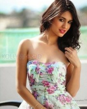 Bollywood Actress Disha Patani Spicy Stills