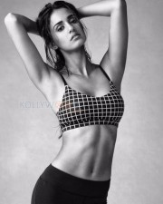 Bollywood Actress Disha Patani Spicy Stills