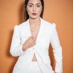 Hina Khan 40 svg%3E