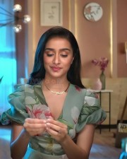 Bollywood Actress Shraddha Kapoor Beautiful Pictures