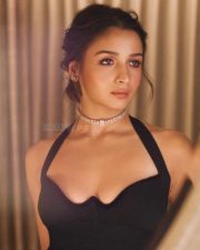 Bollywood Actress in a Black Vintage Herv L ger Halter Neck Gown Photos 10