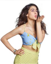 Bollywood Diva Sara Ali Khan Sexy Glam Pictures 02