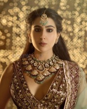 Bollywood Diva Sara Ali Khan Sexy Glam Pictures 20