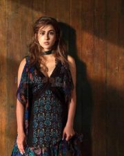 Bollywood Diva Sara Ali Khan Sexy Glam Pictures 32