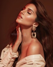 Bollywood Fashion Diva Tara Sutaria Sexy Pictures 36