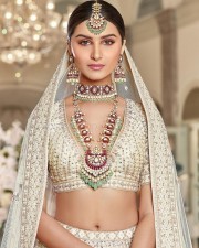 Bollywood Fashion Diva Tara Sutaria Sexy Pictures 41