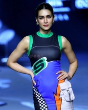 Bollywood Hottie Kriti Sanon in a Short Dress at Lakme Fashion Week Photos 01