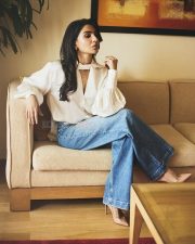 Boss Lady Samantha Ruth Prabhu in a Luxurious White Silk Blouse with a Pussy Bow Tie and High Waisted Flared Jeans Photos 01 Boss Lady Samantha Ruth Prabhu in a Luxurious White Silk Blouse with a Pussy Bow Tie and High Waisted Flared Jeans Photos 01