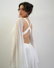 Breathtaking Actress Janhvi Kapoor in a White Backless Cape Gown Photos 07