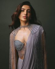 Breathtaking Samantha in a Lavender Pre Draped Saree with a Bustier Style Blouse Pictures 01