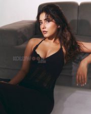Brooding Actress Raashii Khanna in a Dark Brown Halter Knit Top Photos 01 Brooding Actress Raashii Khanna in a Dark Brown Halter Knit Top Photos 01