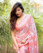 Captivating Parvati Nair Sexy Saree Photos 03
