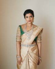 Charismatic Aishwarya Rajesh in a Traditional Silk Saree Photos 01