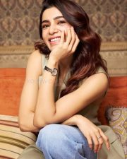 Classy Samantha Ruth Prabhu Photo 01