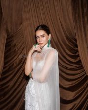 Cocktail 2 Actress Kriti Sanon in a Pearl Ivory Bralette with a High Waisted Mermaid Column Skirt and a Sheer Dupatta Photos 02