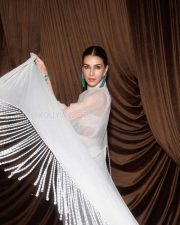 Cocktail 2 Actress Kriti Sanon in a Pearl Ivory Bralette with a High Waisted Mermaid Column Skirt and a Sheer Dupatta Photos 04