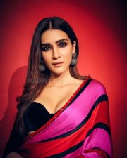 Colorful Kriti Sanon in a Vibrant Manish Malhotra Saree Photos 04 Colorful Kriti Sanon in a Vibrant Manish Malhotra Saree Photos 04