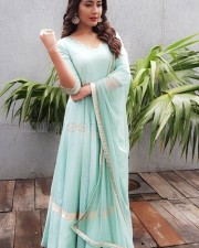 Raashii Khanna 9 Cute Actress Raashi Khanna Photos