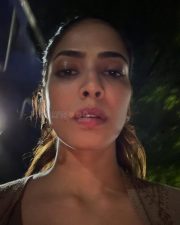 Cute Malavika Mohanan Face Selfie Photos 01