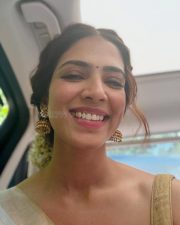Cute Malavika Mohanan Face Selfie Photos 07