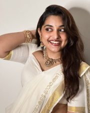 Cute Nivetha Thomas Onam Saree Photos 03