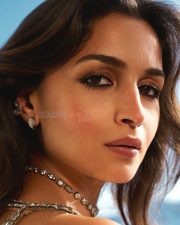 Dazzling Alia Bhatt in a Gucci Saree at Cannes Closing Ceremony Pictures 01