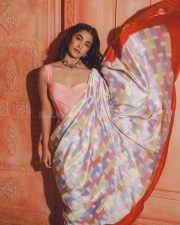 Dazzling Beauty Pooja Hegde in Modern Stylish Saree with a Corset Style Blouse Photos 02
