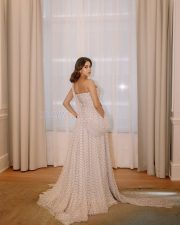 Dazzling Janhvi Kapoor in a Miu Miu One Shoulder Ivory Gown Pictures 08 Dazzling Janhvi Kapoor in a Miu Miu One Shoulder Ivory Gown Pictures 08