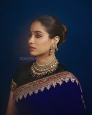 Dazzling Janhvi Kapoor in a Royal Blue Pashmina Saree with a Black Velvet Blouse Photos 03