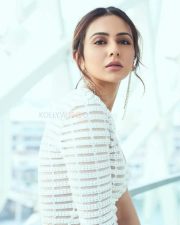 Dazzling Rakul Preet Singh Sexy Pictures 08