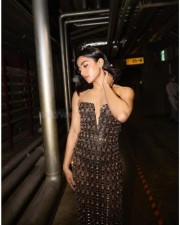 Dazzling Rashmika Mandanna in a Metallic Golden Maxi Dress at Crunchyroll Anime Awards in Japan Pictures 02