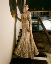 Dazzling Sara Ali Khan in a Manish Malhotra Oyster Gold and Silver Embroidered Lehenga Set Photos 03