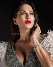 Dazzling Sunny Leone in an Embellished Silver Co Ord Set Photos 02