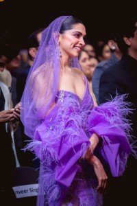 Deepika Padukone Purple Gown Pictures 01