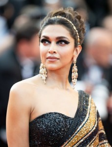Deepika Padukone at Cannes Film Festival 2022 Pictures 06