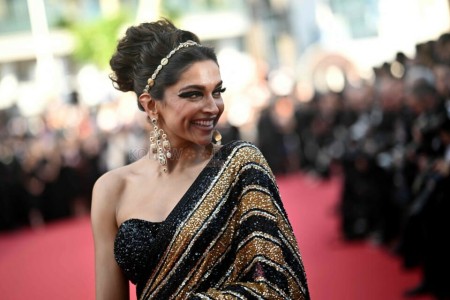 Deepika Padukone at Cannes Film Festival 2022 Pictures 17