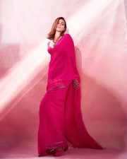 Desi Beauty Kriti Sanon in a Pink Saree with Matching Sleeveless Pink Bralette showing Cleavage Pictures 03