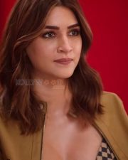 Desirable Kriti Sanon in a Brown and Black Checkered Bralette Pictures 02