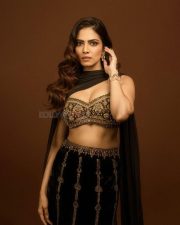 Desirable Malavika Mohanan in a Black Velvet Gold Floral Lehenga with a Sheer Dupatta Photos 03 Desirable Malavika Mohanan in a Black Velvet Gold Floral Lehenga with a Sheer Dupatta Photos 03