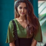 Reba Monica John 7