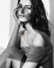 Ek Villain Returns Actress Tara Sutaria Sexy Pictures