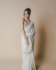 Elegant Ananya Panday in an Ivory Saree with a Metallic Gold Strapless Blouse at the Zee Cine Awards Photos 05